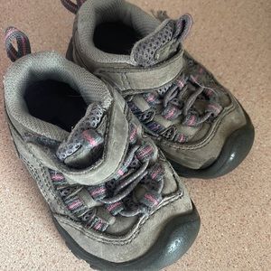 Keen size 5 toddler shoes